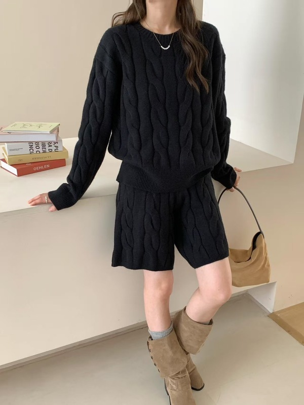 麻花圆领毛衣套头针织短裤两件套2025秋冬穿搭一整套毛衣套装女潮|undefined