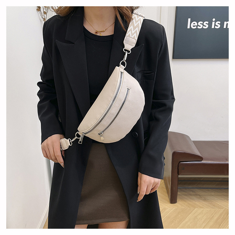 Women's Streetwear Solid Color Pu Leather Waist Bags display picture 17