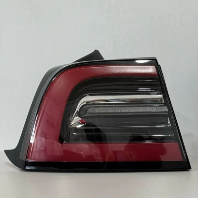 Tail light: Original Curved Light and Flat Light