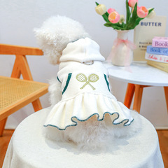 現物クロスボーダー爆金ペット子犬猫服源工場秋冬新作テニスワンピース卸売り