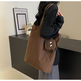 ���ذ��n�悀��С�֫F���ۯB�ռ{������Ů�r�к��s�̽���ɫ�μ��