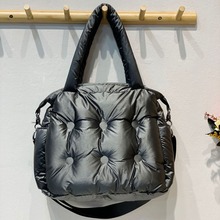 24�ﶬ�¿�Ůʿ�ް��n���r�����\̫���޿՚������米��q���e��