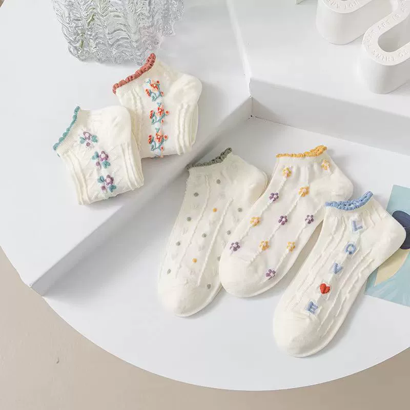 Женские носки с закругленными краями, короткие носки для весны и лета, короткие носки в японском и корейском стиле с мультяшным принтом, впитывающие пот и воздухопроницаемые.