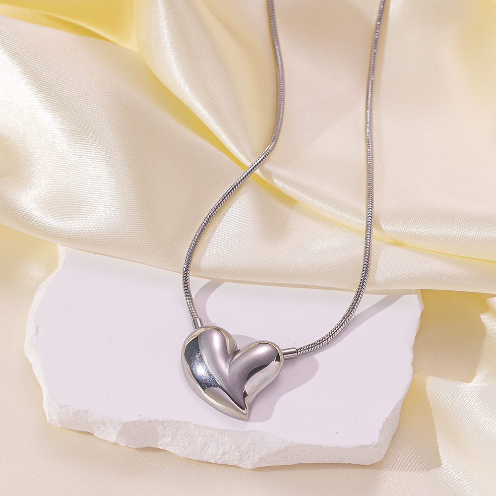 8g Weight PVD Coated Gold Plating Process 18K Real Gold Plated Plating Material 304 Stainless Steel Pendant Material Layered Necklaces, Pendant Necklace Classification 304 Stainless Steel Chain Material Paperclip Chain, cable chain, Twisted Rope Chain Chain Type 1 Piece Quantity Casual, Daily, Date Occasion 304 Stainless Steel Material Heart Shape Pattern Women's Gender Sweet, IG Style Style Plating Craft Heart Shape Titanium Steel Sweet IG Style Layered Necklaces Pendant Necklace 45