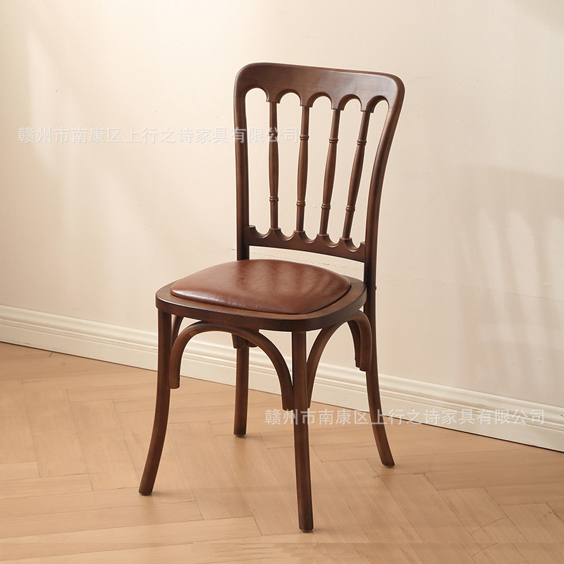 Mesas y sillas de cafetería retro Sillas de comedor de estilo chino americano Sillas de restaurante occidental Sillas y sillas de cafetería Un juego completo de mesas de taberna