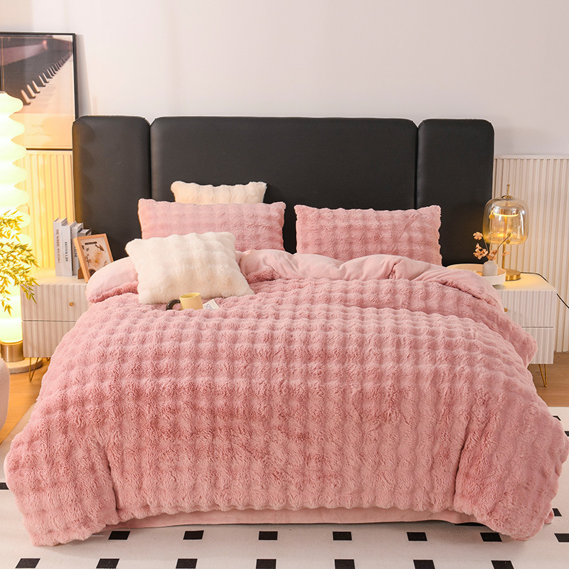 毛绒四件套小泡泡兔加厚牛奶绒被套床单冬季婴儿绒保暖四件套南通