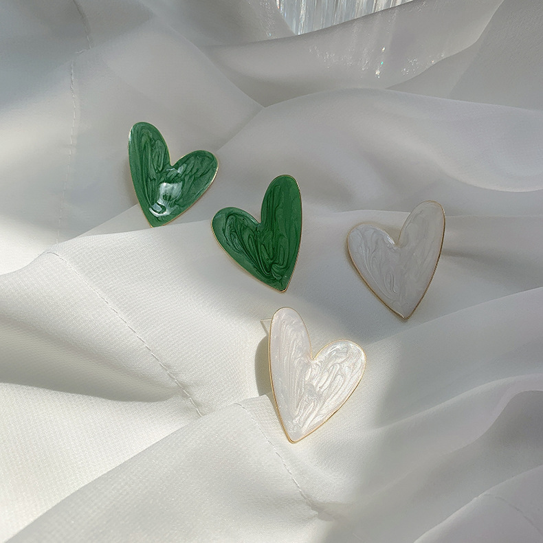 Nihaojewelry Wholesale Jewelry Simple Blooming Big Heart Stud Earrings display picture 3
