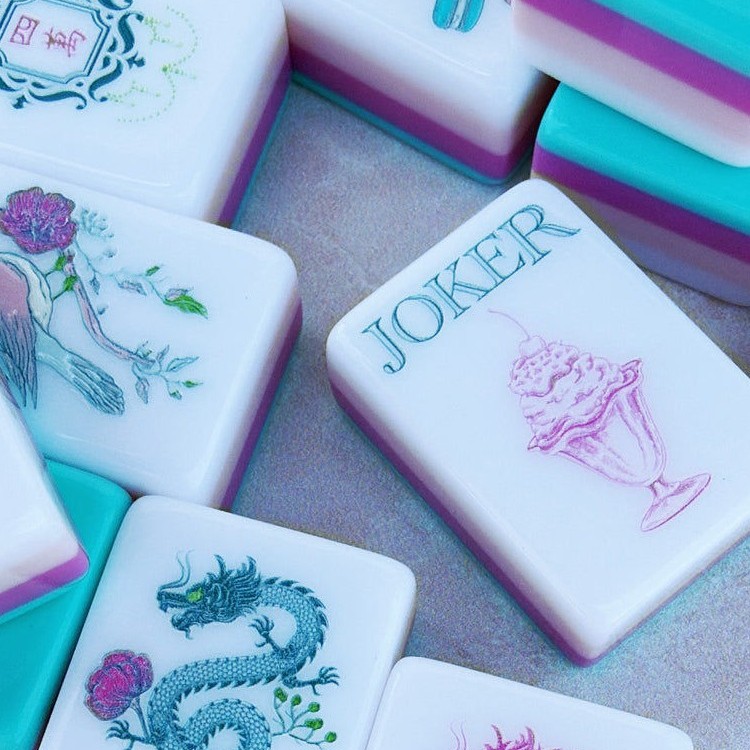 In stock, direct from the manufacturer, American-style mahjong with exquisite patterns of macarons and cakes, 160 pieces, acrylic