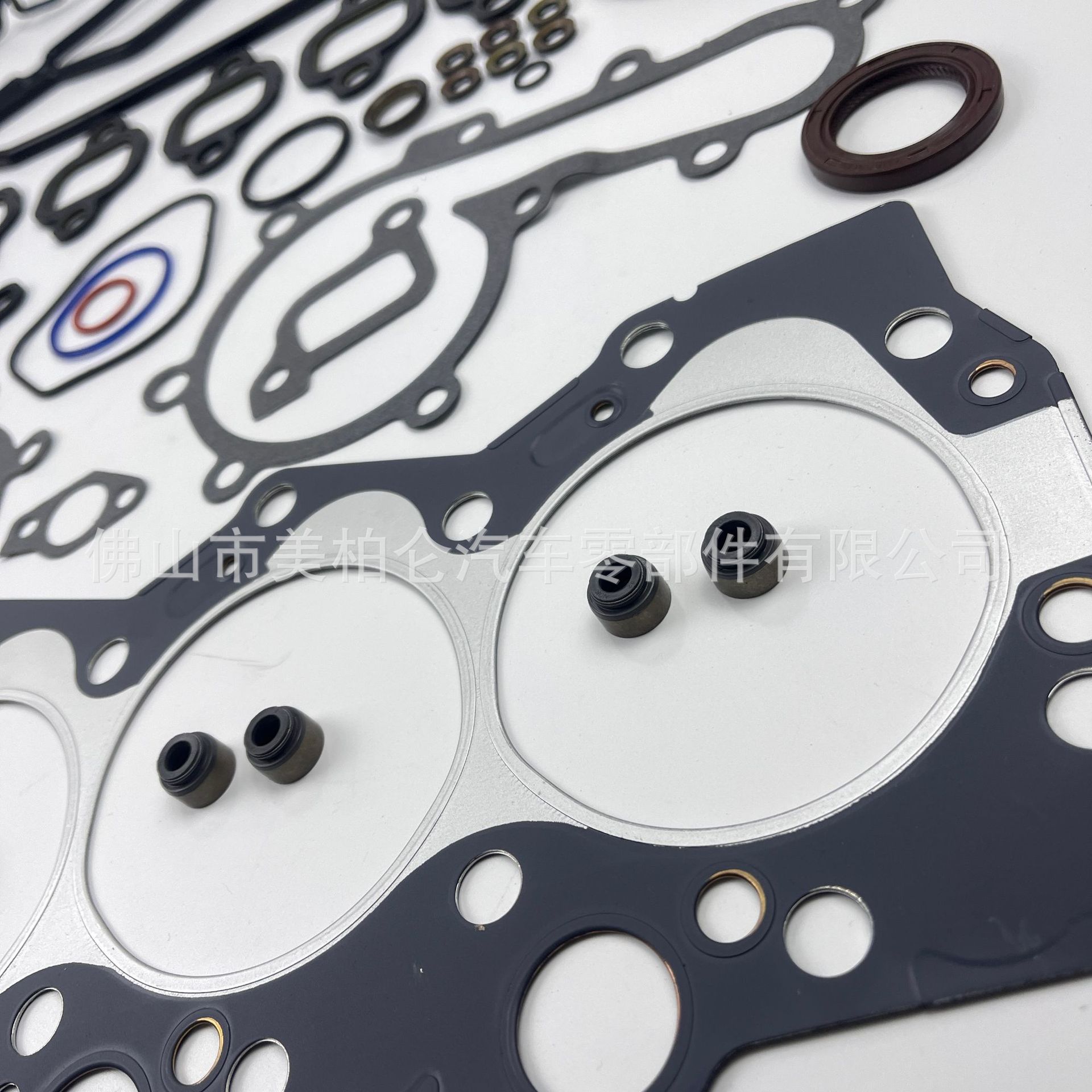 1HZ engine overhaul kit 04111‑17011 Land Cruiser Coaster cylinder gasket repair kit