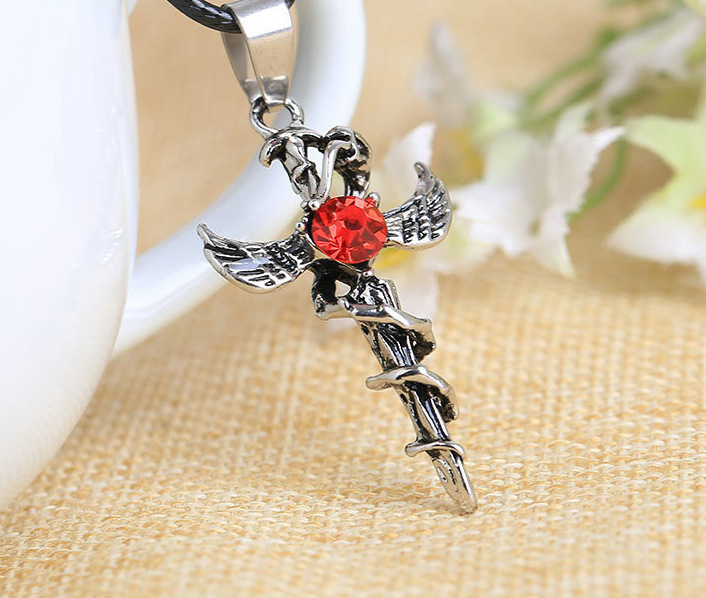 2023 Ciondolo Vampire Diary Sacred Heart Collana con croce Velocità e passione_voghion.com