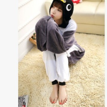 Foreign trade wholesale winter thick cute cartoon gray Penguin one-piece pajamas flannel men's and women's couples home clothes