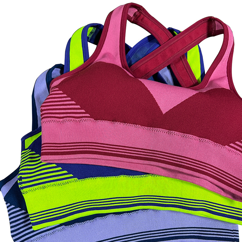 夏季新款撞色无缝瑜伽服裸感运动文胸跑步提臀瑜伽裤显瘦健身套装