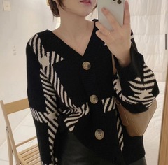 现货  韩版慵懒风洋气v领撞色条纹宽松长袖针织开衫毛衣外套 两色