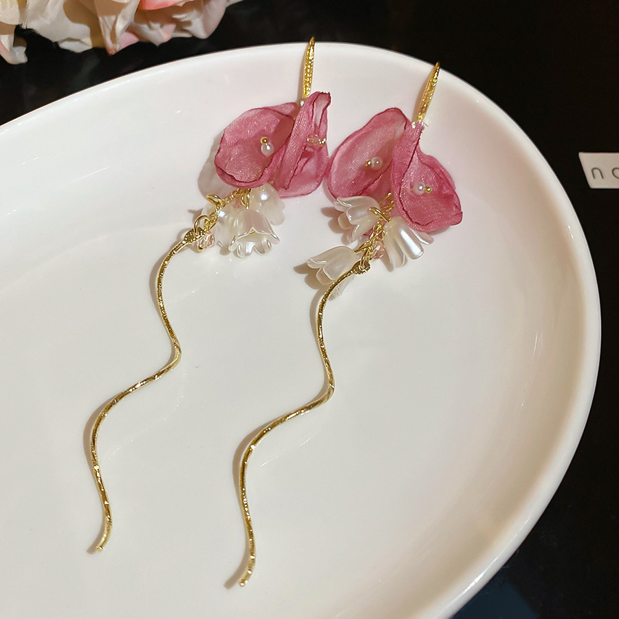 Aguja de plata flor rosa borla estilo vacaciones pendientes verano dulces y exquisitos pendientes pequeños pendientes de diseño fresco mujeres