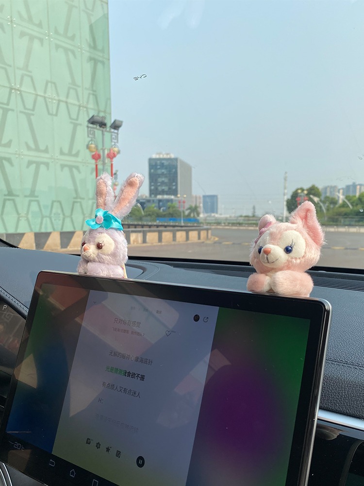 High-Quality Lulu Car Decoration Car Figurine Screen-Mounted Cute Belle Decoration Items Goddess