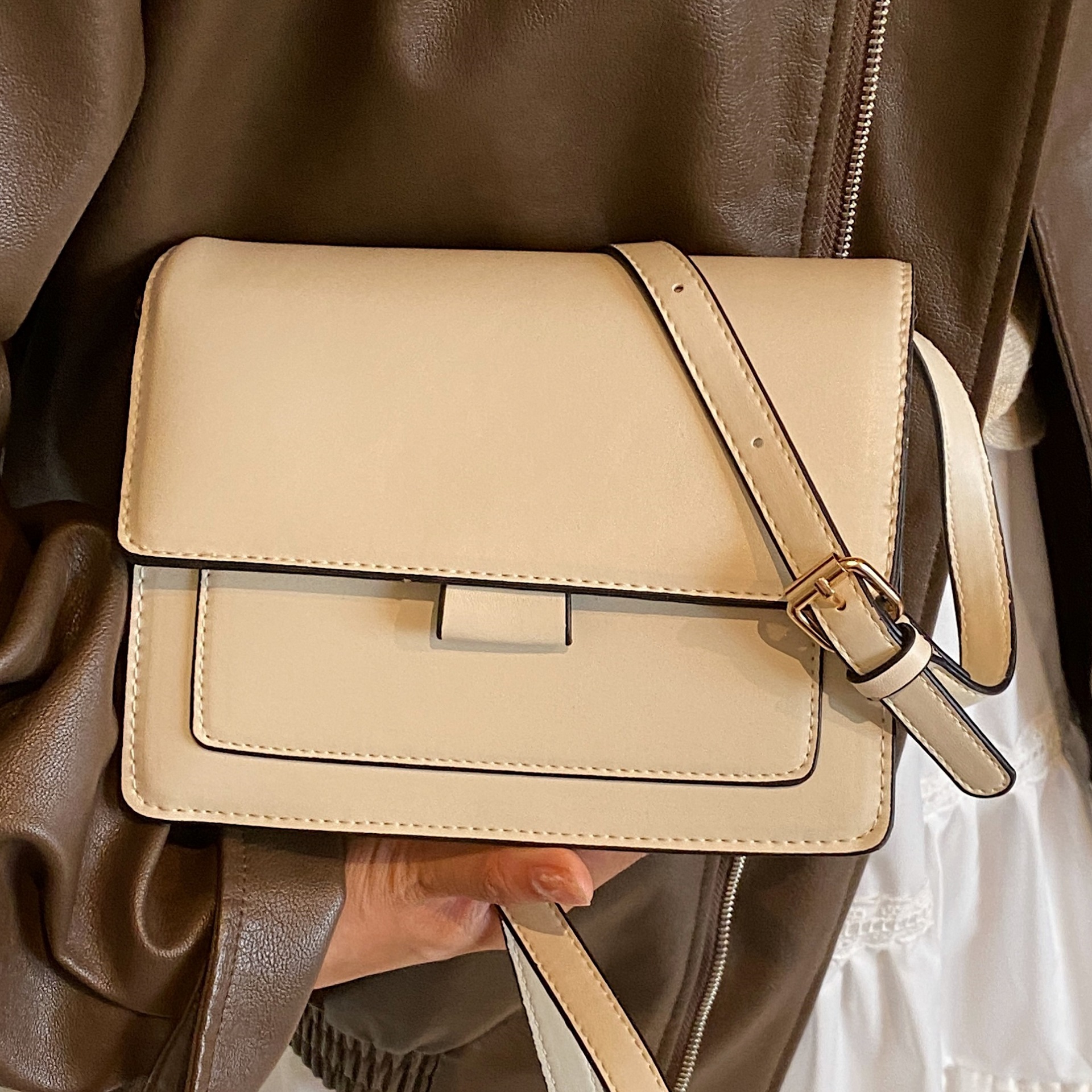 Ascelle avanzate da donna 2023 Nuova borsa quadrata piccola moda autunno/inverno Semplice pendolarismo Una spalla obliqua_voghion.com