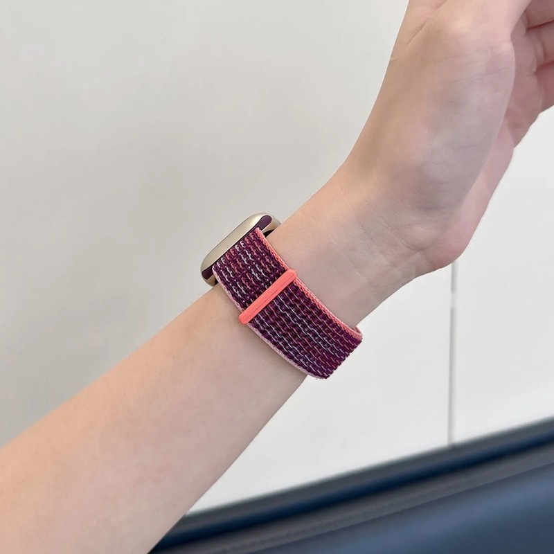 ins は iwatch ナイロンループマジックストラップ S10 Apple s9 ウォッチ SE スポーツ 8/7/男性と女性のリストバンドに適しています。|undefined