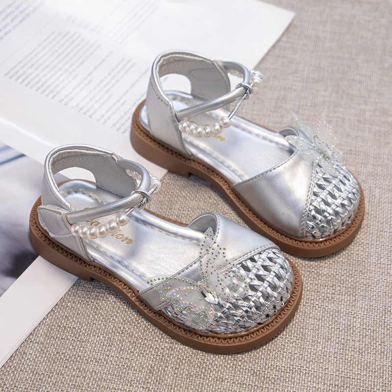Zapatos de perlas huecas para niñas 2026 verano de moda infantil versátil zapatos de princesa sandalias trenzadas image 8
