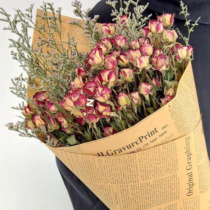 굴절거품 + 무료로 35송이 이상의 장미