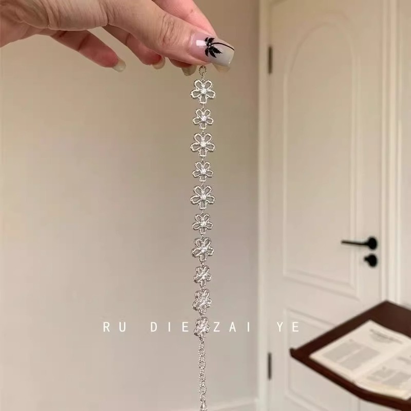 クールなシルバーレースガーランドブレスレット、軽い贅沢、絶妙な高級感と気質のブレスレット|undefined
