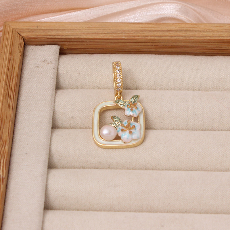 6g Weight Pendant Jewelry Making Type DIY Ornament Accessories Classification 1 Piece Quantity Freshwater Pearl, Copper Material Flower Pattern All Seasons Season Enamel Design Chinoiserie, Classical Style 1 Piece Freshwater Pearl Copper Flower Pendant 22