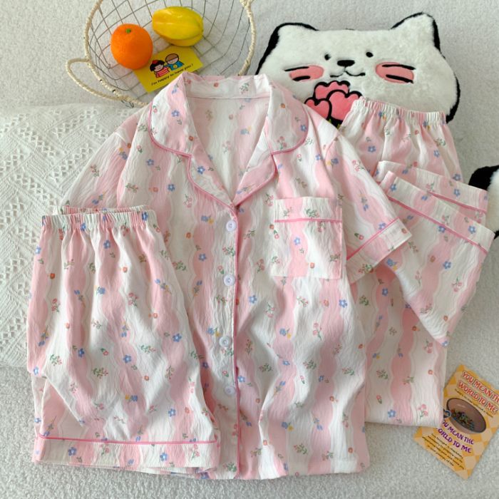 Cross-border tiro real nube de verano solapa de algodón cárdigan de tres piezas pantalones cortos de manga corta pantalones pijamas ropa de casa de dibujos animados para mujer