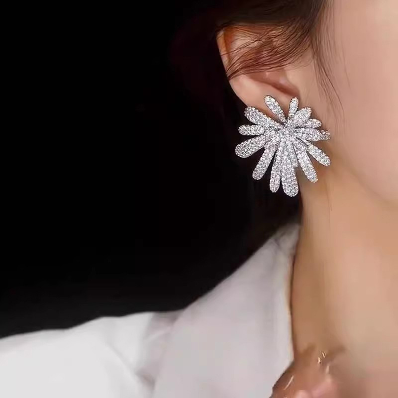 High-end Zircon Stud Earrings For Evening Party Sparkle_voghion.com