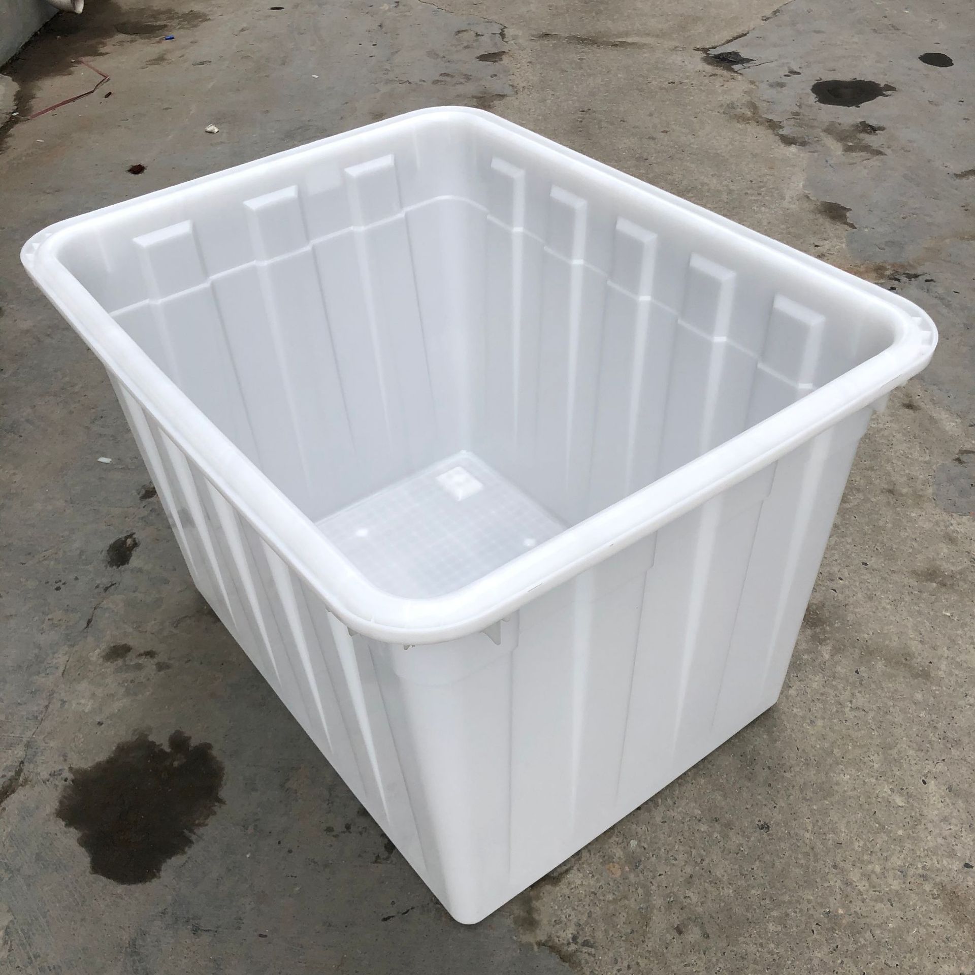 Rectangular Fish Culture Box with Wheel and Lid Storage and Transportation Storage Box Garment Workshop Turnover Box Aquaculture Box