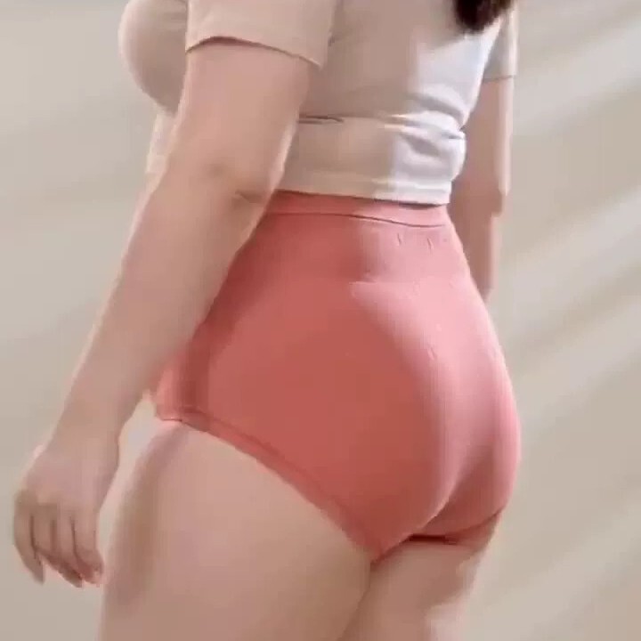 The first choice for plus-size women is the extra-large high-waisted seamless breathable cotton-crotch women's triangle panties