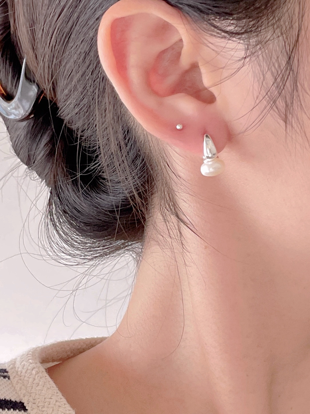 5g Weight 925 Sterling Silver Ear Needle Material 18K Gold Plated Plating Material Pearl Inlay Material Earrings Classification 1 Pair Quantity Daily Occasion 925 Sterling Silver Material Round Pattern All Seasons Season Women's Gender Inlay Design Simple Style Style 1 Pair 18K Gold Plated 925 Sterling Silver Pearl 925 Sterling Silver Earrings Round Earrings 无