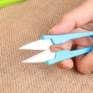 Plastic handle cross stitch special tool U-shaped scissors/color yarn scissors thread cutting head special, small scissors