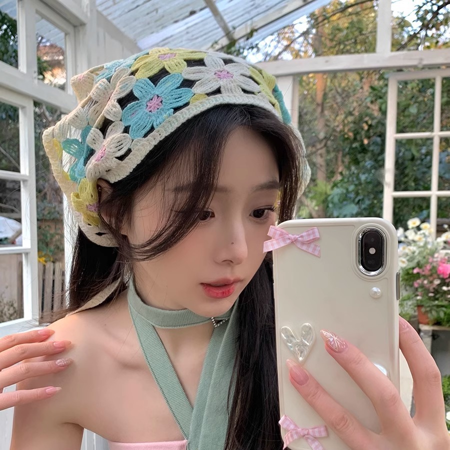 French Retro Headscarf Spring Outing Sweet and Cute Lace Crochet Bohemian Knitted Hairband Hot Girl Triangular Scarf
