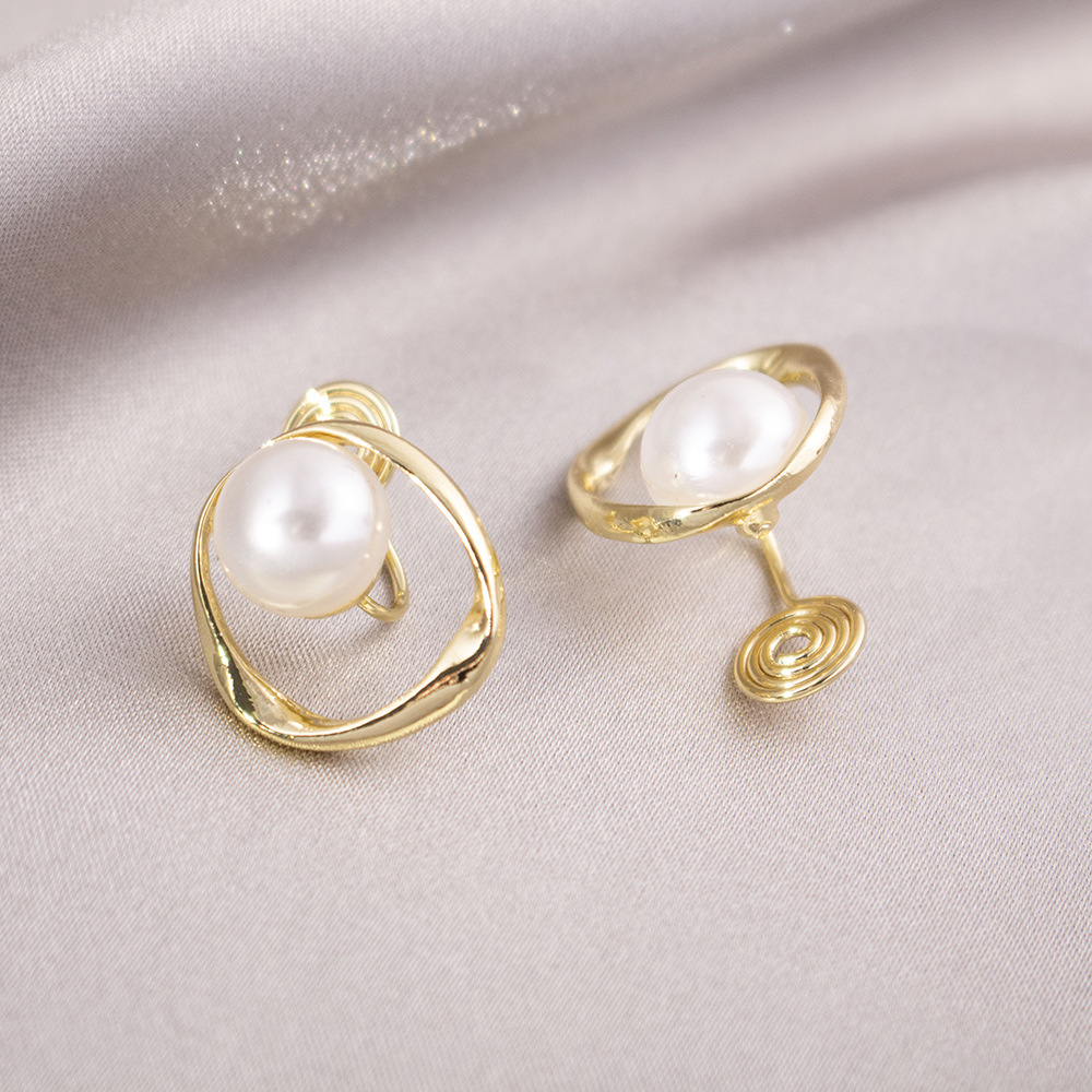 Lujo ligero, incienso pequeño, placa de incienso para mosquitos, pinzas para las orejas, pendientes de nicho para mujeres sin orejas perforadas, pendientes simples, compactas y versátiles de Yiwu al por mayor