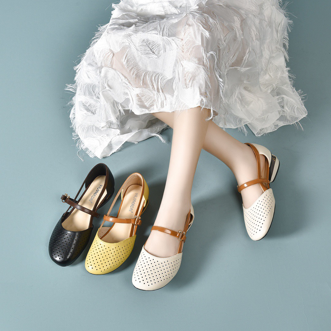 Sandal nữ da thật khoét lỗ mũi tròn đế bệt gót thấp — Màu đen chi tiết 6