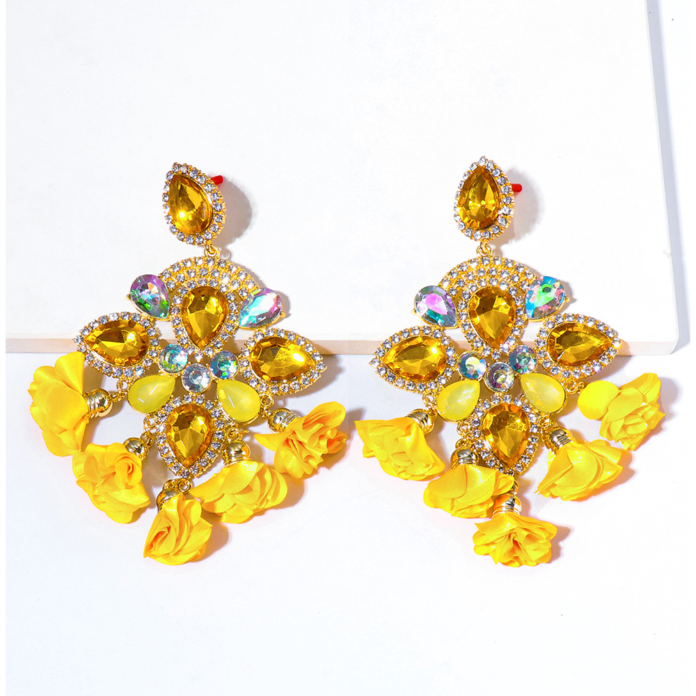 Nouveau Bohème Couleur Diamant Fleur Femme Boucles D'oreilles Personnalité Accessoires En Gros display picture 28