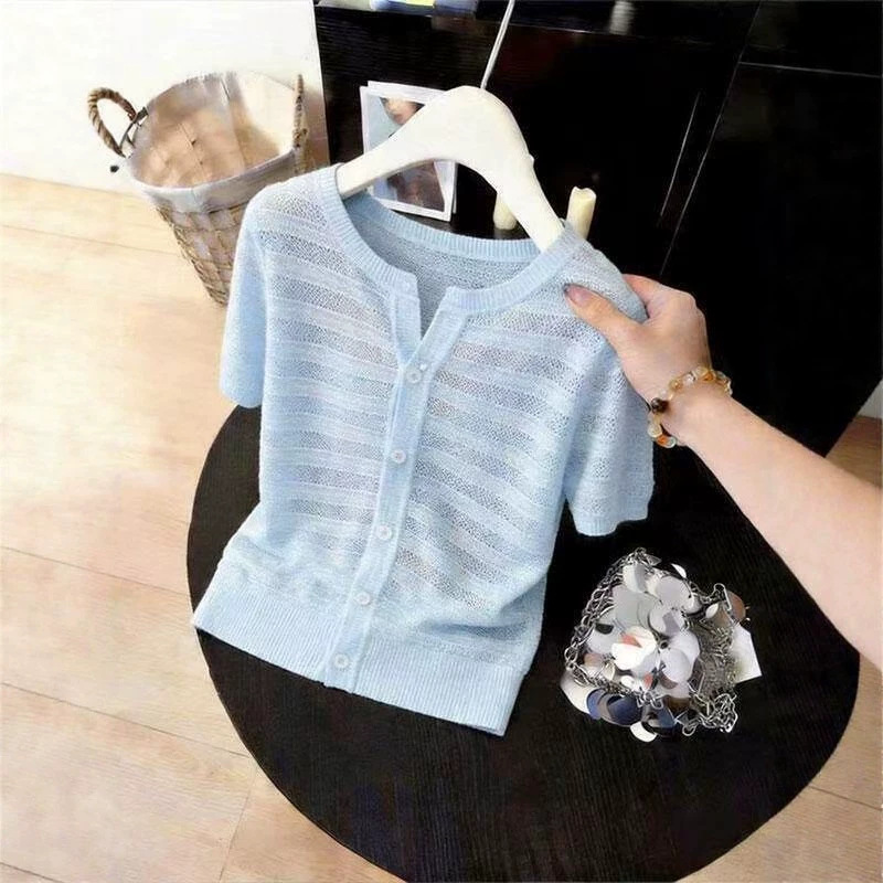 Áo len dệt kim cổ tròn tay ngắn, phom dáng ôm nhẹ, hàng mới mùa hè — màu xanh nhạt chi tiết 2