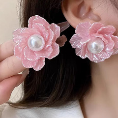 フランスの真珠の花びらは優雅で高級感があります。