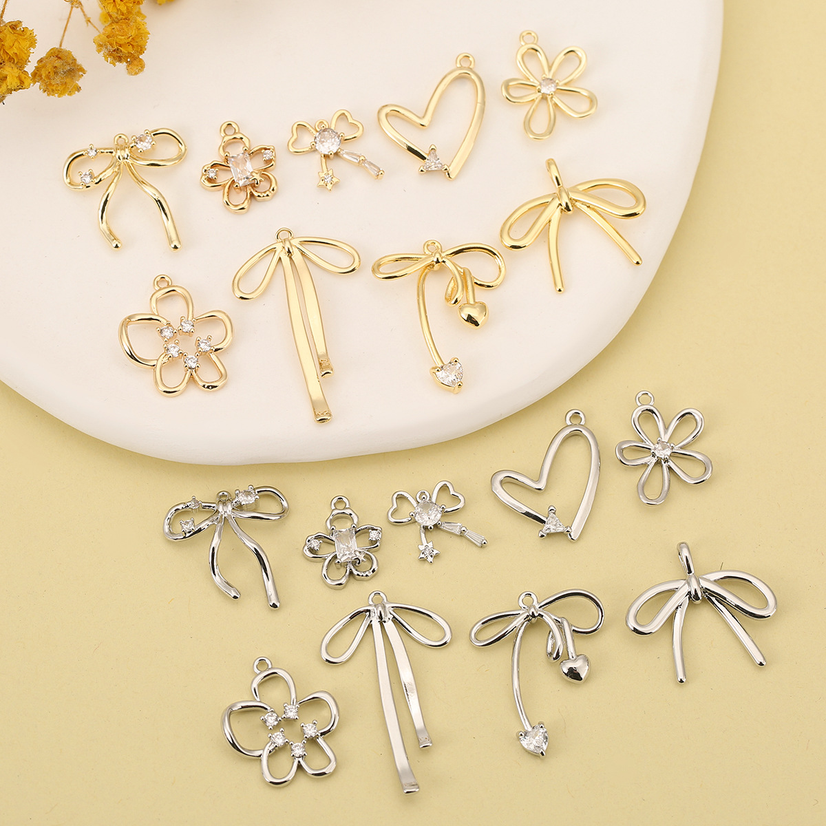 Copper Material Heart Shape, Flower, Bow Knot Pattern 1 Piece Copper Heart Shape Flower Bow Knot Pendant