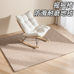 家庭用リビングルームの吸音カーペットは厚い階にあります。