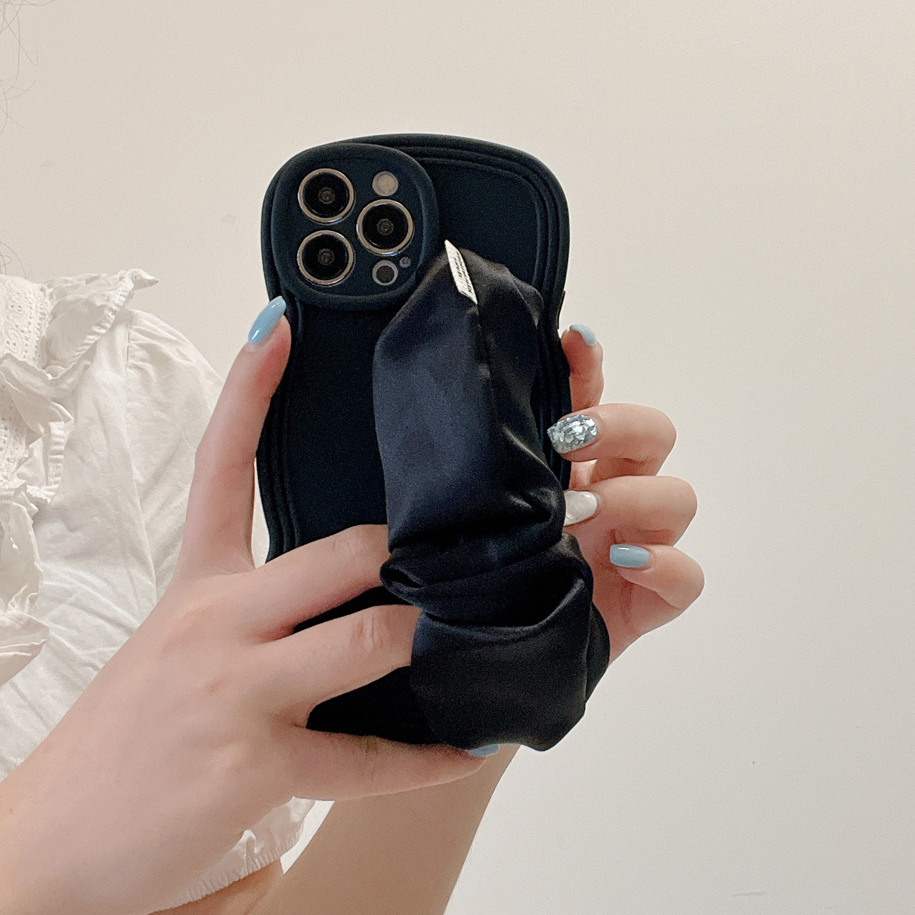 B5E0AD4D-041B-4ABE-A883-6BF0E3