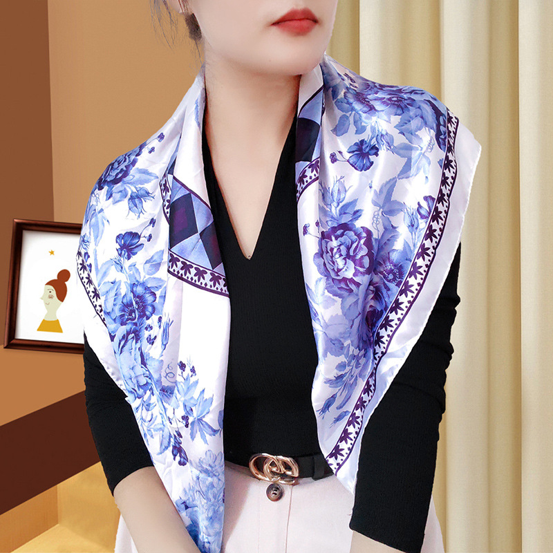 Lace casserole blue