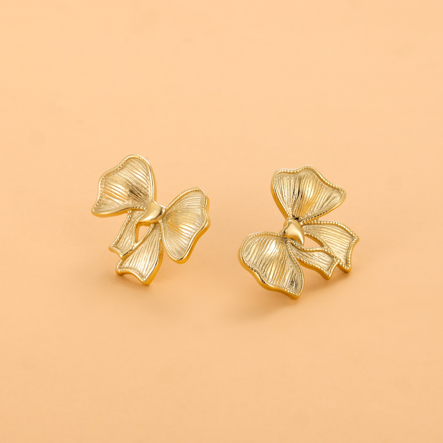 8g Weight 304 Stainless Steel Ear Needle Material Ear Studs Classification 1 Pair Quantity Holiday, Daily Occasion 304 Stainless Steel Material Bow Knot Pattern All Seasons Season Women's Gender Plating Design Elegant, Simple Style Style 1 Pair Elegant Simple Style Bow Knot Plating 304 Stainless Steel Ear Studs 3