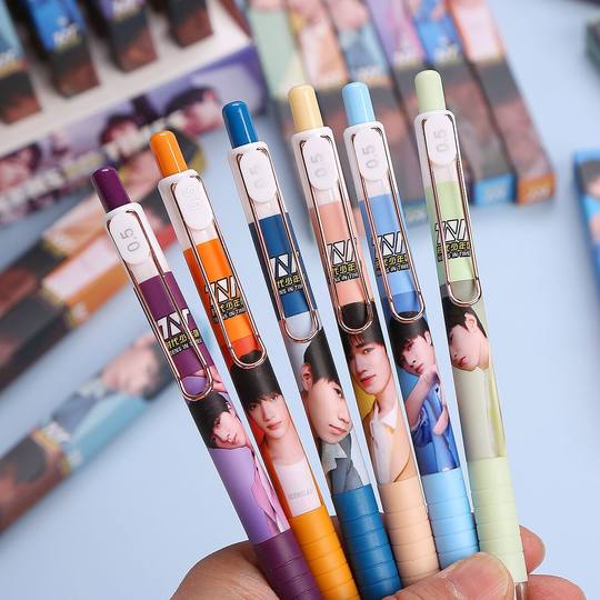 TNT Era Youth League Blind Box Press Gel Pen Star Cartoon Animation Student Writing Black Signature Pen