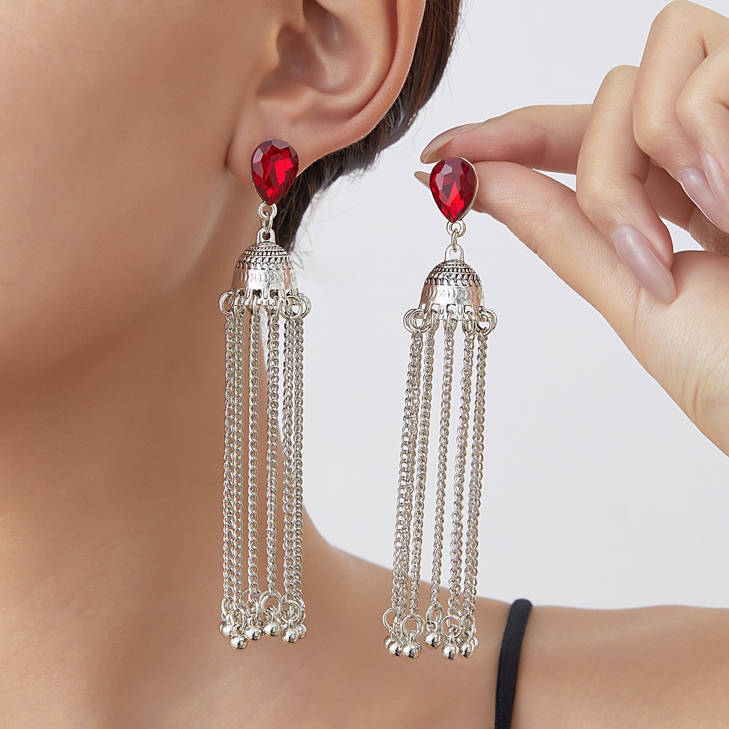 (Cross-border trading), ethnic earrings, small bell with tassels, European style, India, ethnic style, boho style