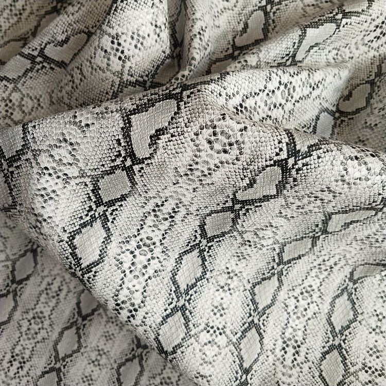 供应贴膜蛇纹皮革PVC合成革人造革压花贴膜蛇纹皮革面料箱包手袋