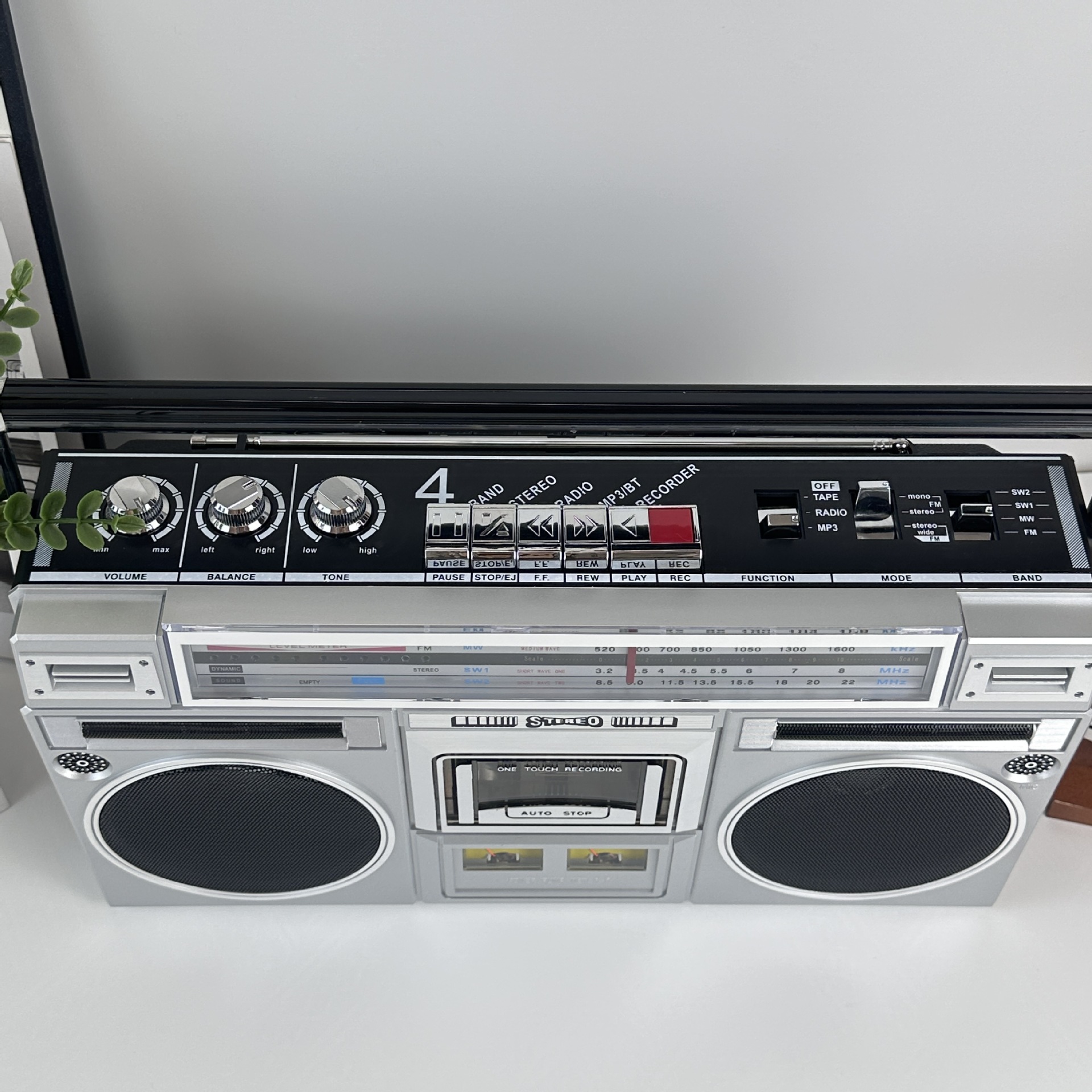 Venta caliente retro cassette cassette nostálgica USB audio bluetooth FM regalos de banda completa