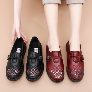Mom's Shoes 2024 Spring New Women's Old Beijing Cloth Shoes One High Heel National Style Casual Soft Sole Shoes for the Elderly