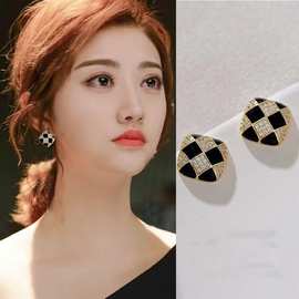 925银针棋盘格耳钉女2024新款洋气质耳饰品小众设计感高级耳环