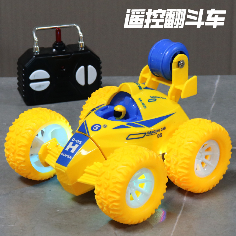 Transfronterizos niños 2.4G cuatro vías carro volcado de control remoto luces brillantes rodando coche de control remoto juguetes coche de control remoto para niños