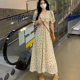 大码女装雪纺V领碎花连衣裙女夏季新款胖mm显瘦遮肚a字裙子长裙